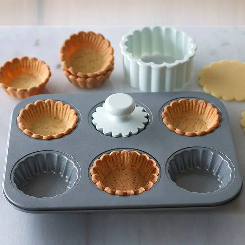 Carbon Steel Flower Lace Mini Cupcake Mold – Perfect for Elegant Flower-Shaped Cupcakes and Muffins