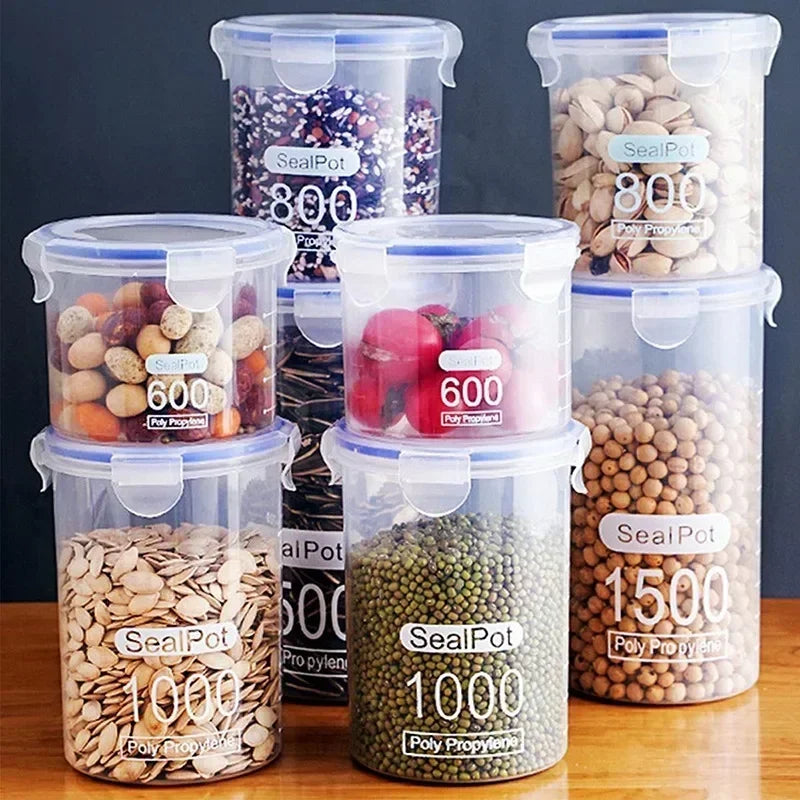 Transparent Plastic Sealed Food Storage Pots - Organize & Preserve Freshness