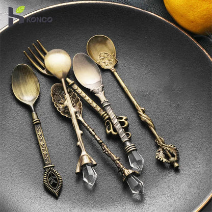 Vintage Dessert Royal Style Cutlery Set