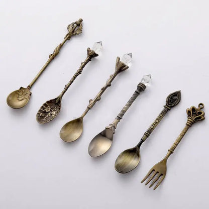 Vintage Dessert Royal Style Cutlery Set