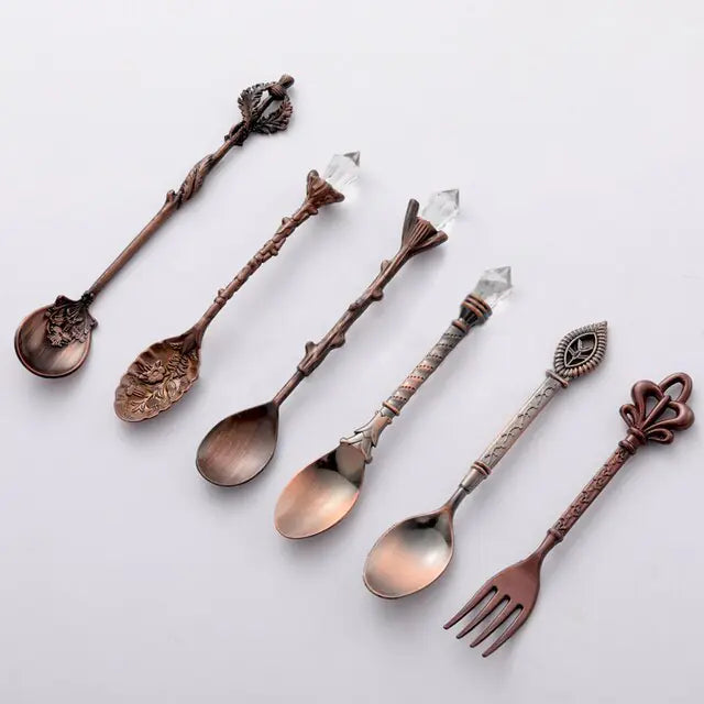 Vintage Dessert Royal Style Cutlery Set