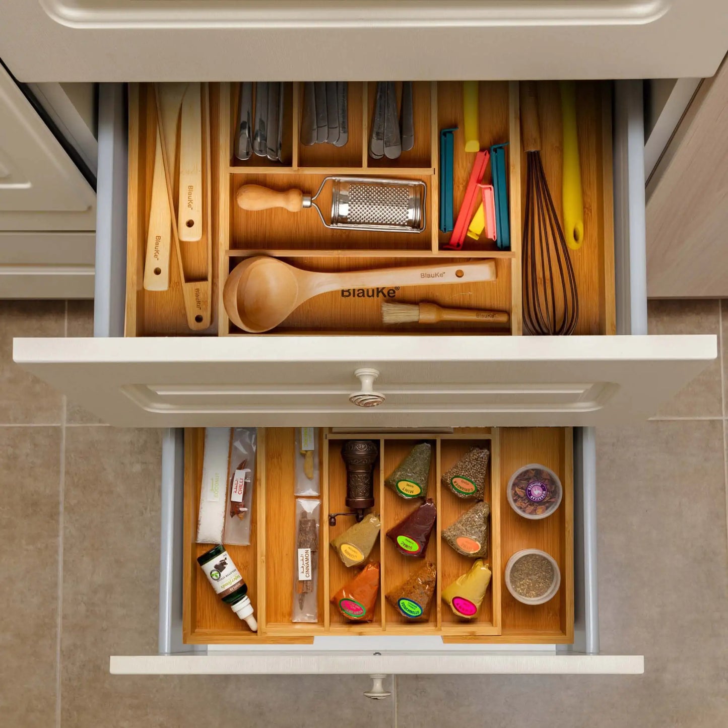 Expandable Bamboo Drawer Organizer with 6-8 Compartments